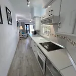 Marina Luxury - Pool - Amarilla Golf - 1br شقة *